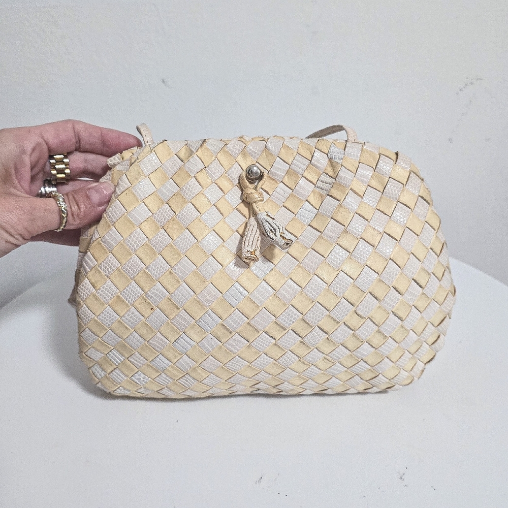 Bottega Veneta vintage woven leather crossbody clutch bag - Picture 2 of 12